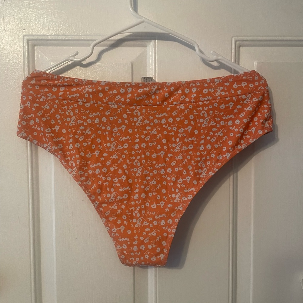 swimsuit set
